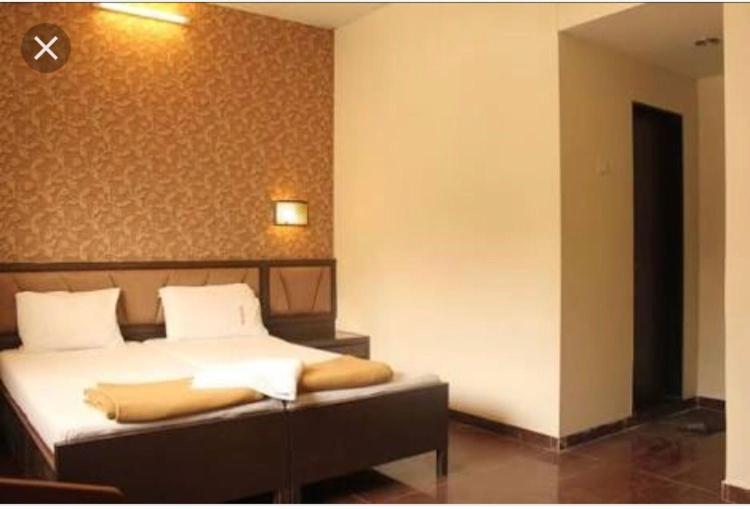 Hotel Ganesh Palace 孟买 外观 照片